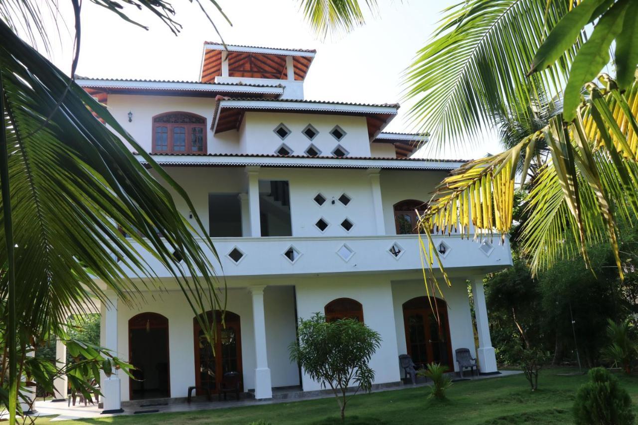 Villa Sureka Хиккадува Экстерьер фото